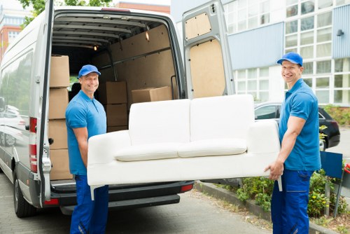 Moving van safety and insurance preparation in Bexleyheath
